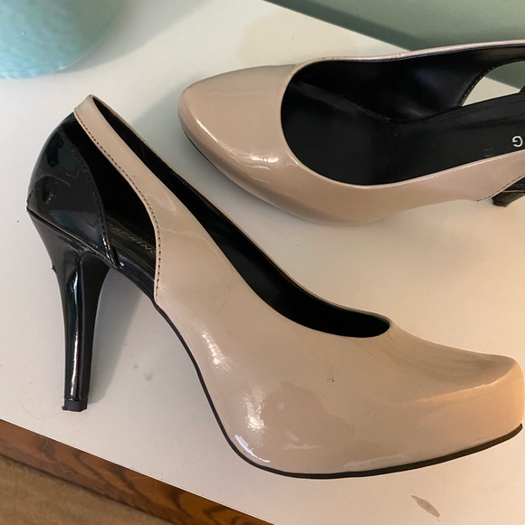 NUDE AND BLACK HEEL - Picture 3 of 5